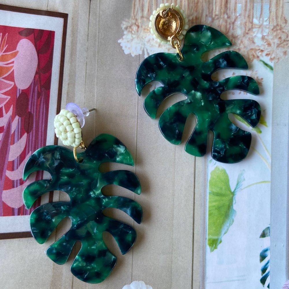 Monstera Palm Tropical Leaf Statement Earrings - Picture 4 of 6